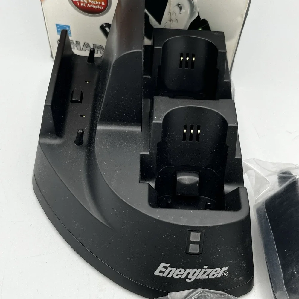 Energizer power & play Charging System PL-8507  For Wii U & Wii OPEN BOX